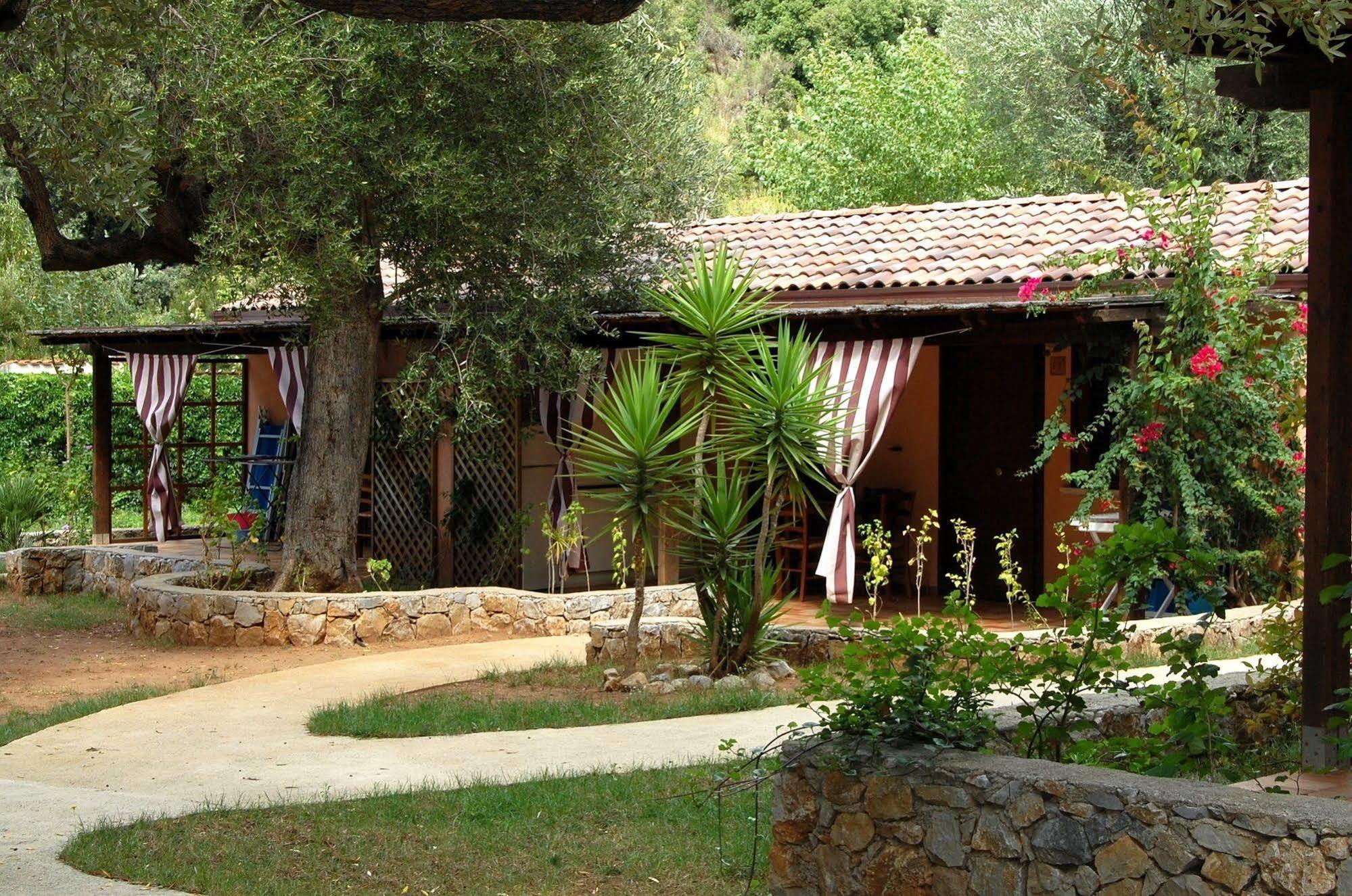Family Resort Cala Di Luna Марина ди Камерота Екстериор снимка